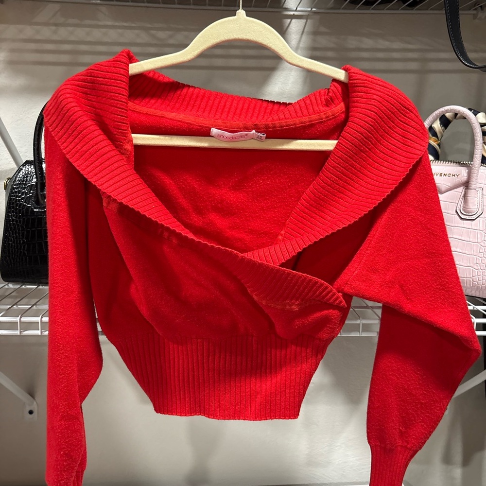 Elegant Red Women's Sweater